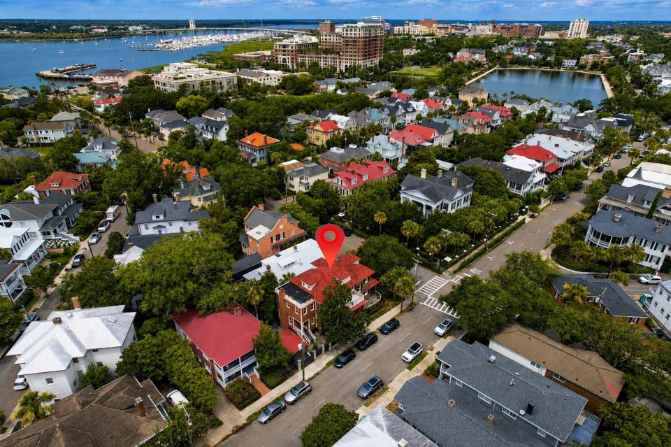 Neighborhood & Location at 173 Tradd Street