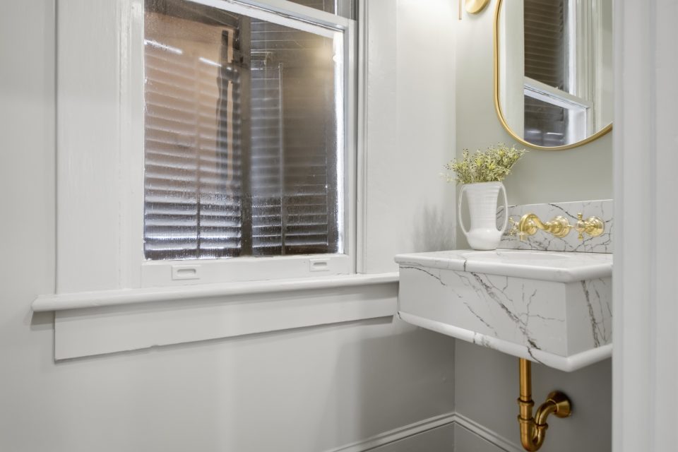 Bathrooms at 173 Tradd Street