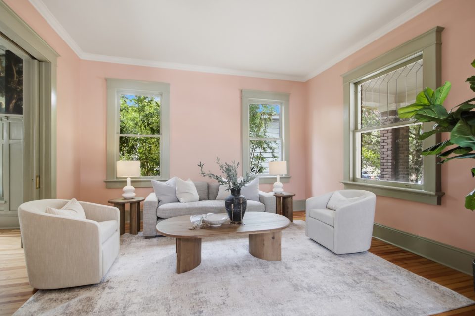 Living Rooms at 173 Tradd Street