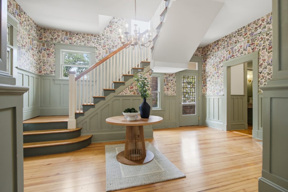 Entry & Stair at 173 Tradd Street