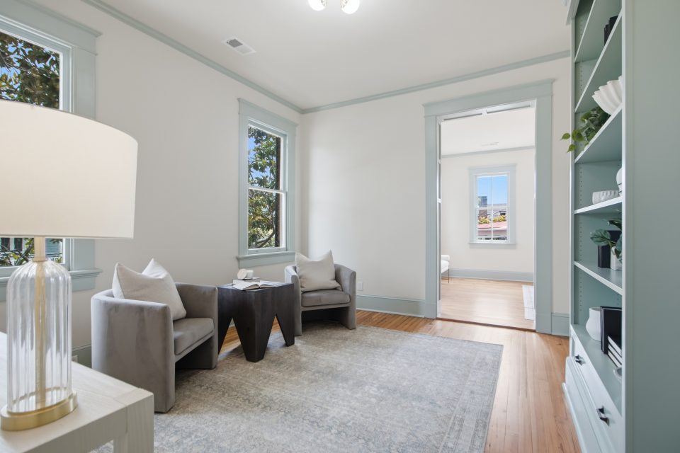 Living Rooms at 173 Tradd Street