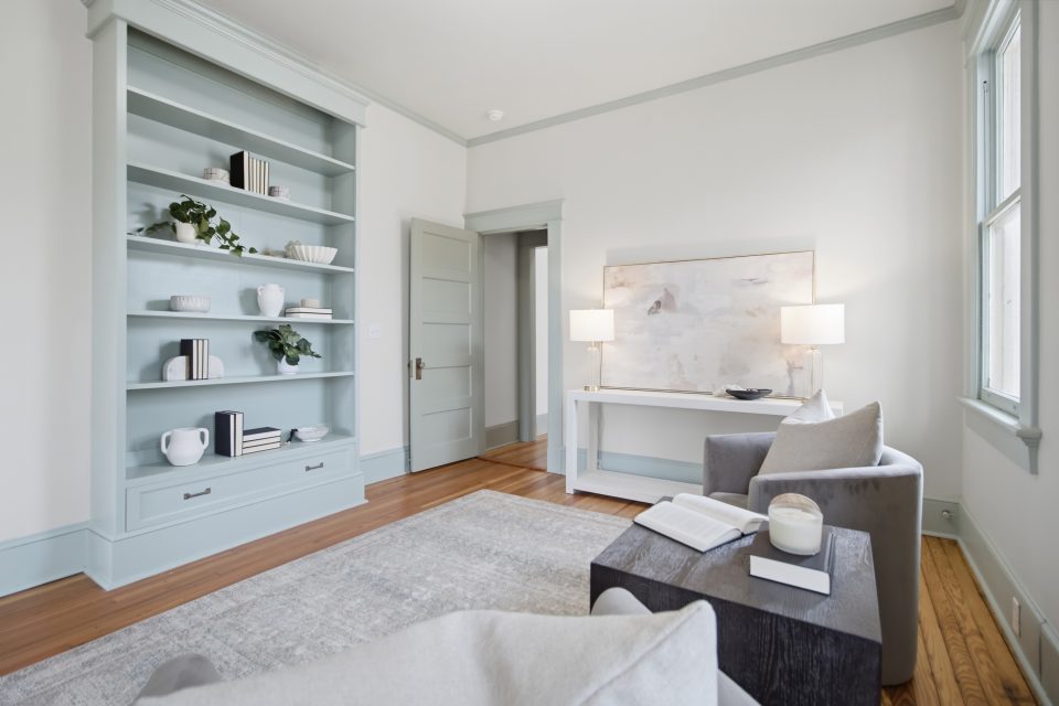 Living Rooms at 173 Tradd Street