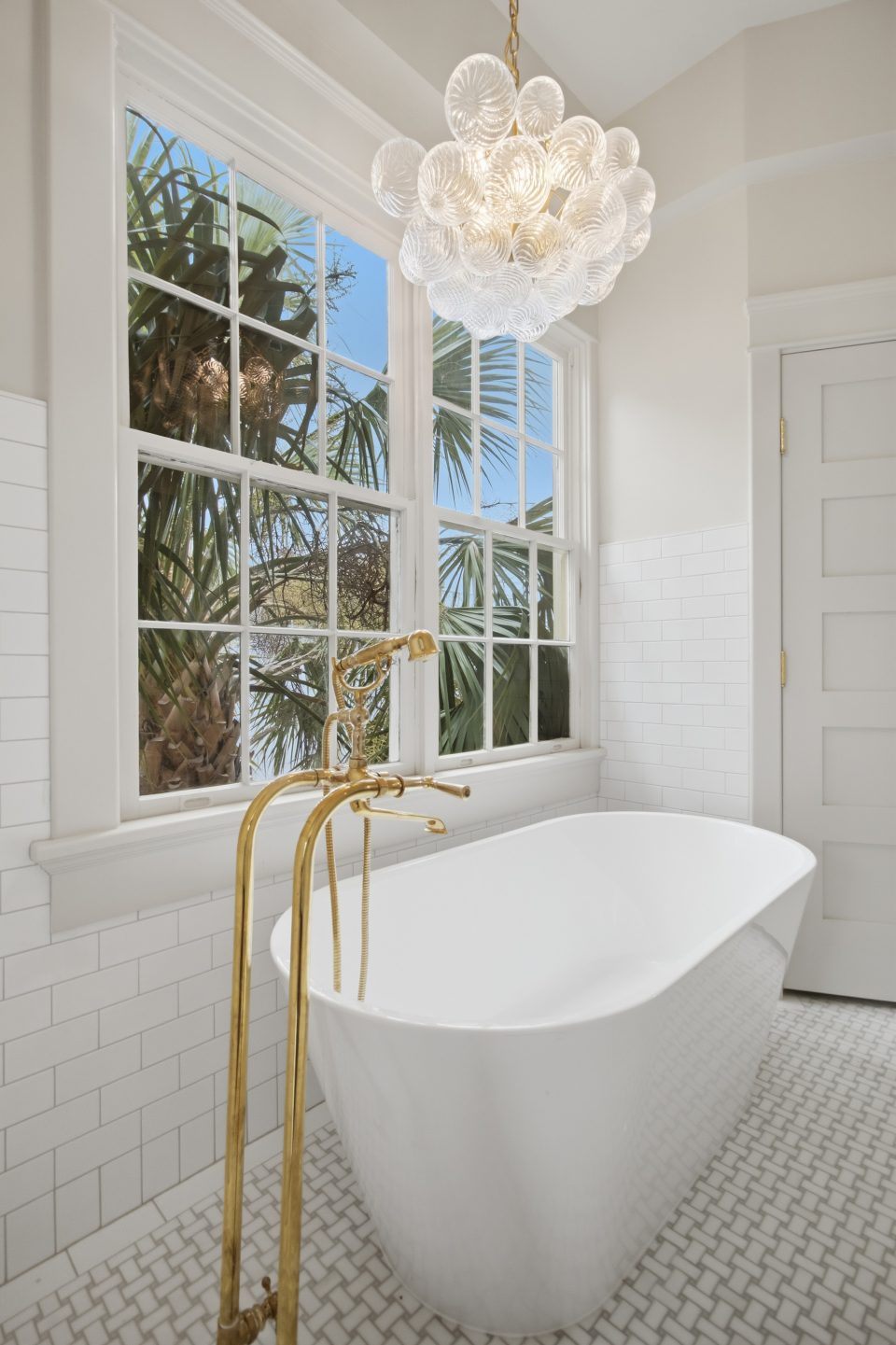 Bathrooms at 173 Tradd Street