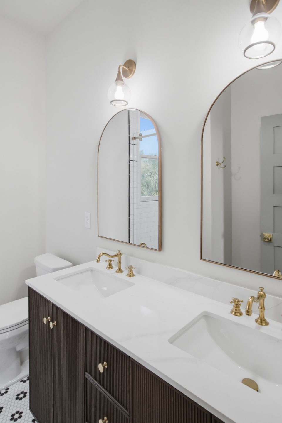 Bathrooms at 173 Tradd Street
