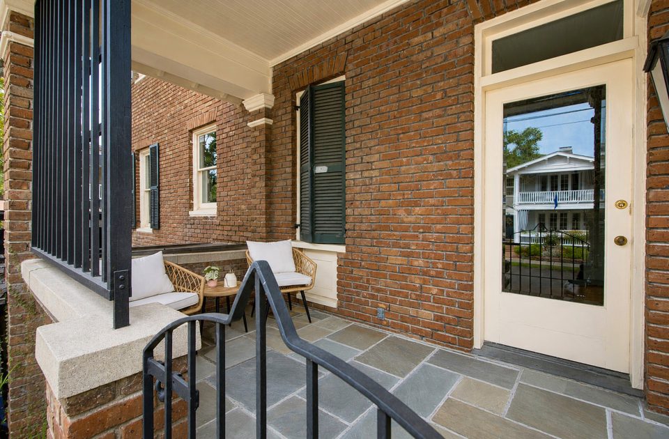 Courtyard & Outdoor Living at 173 Tradd Street
