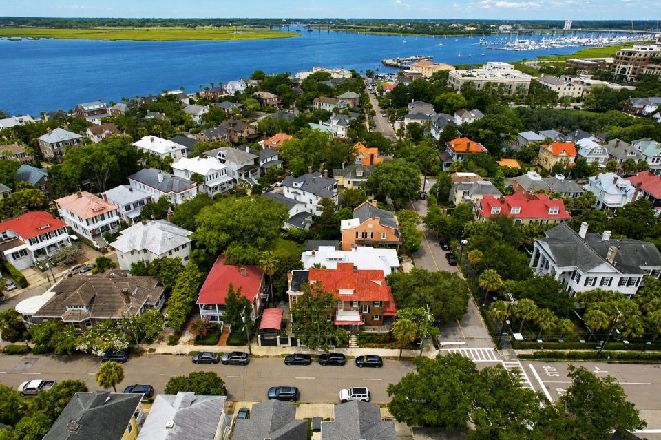 Neighborhood & Location at 173 Tradd Street